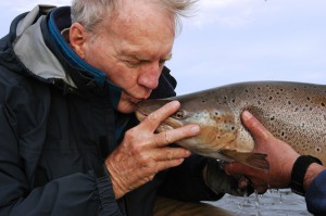 Fly fishing for sea run brown trout at the Kautapen lodge in Tierra del Fuego Argentina 